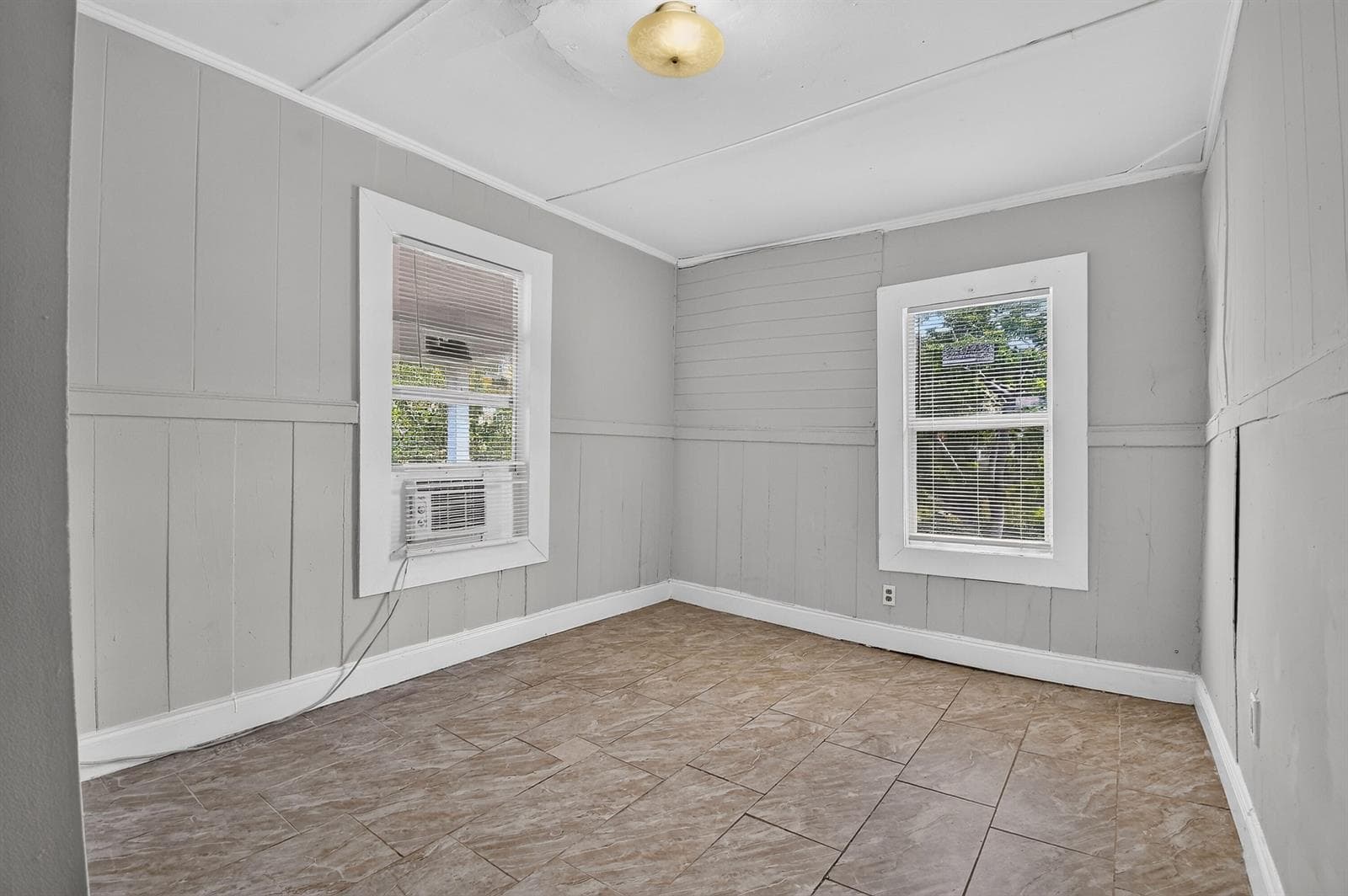 8857thStreet(36)