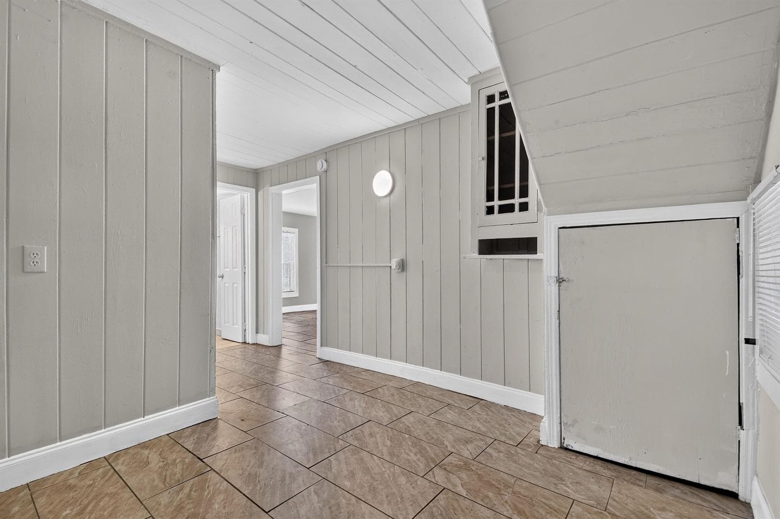 8857thStreet(20)