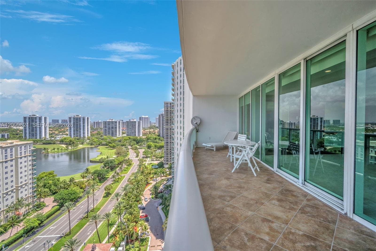 Porto Vita South · #2204 in Aventura - Photo 34
