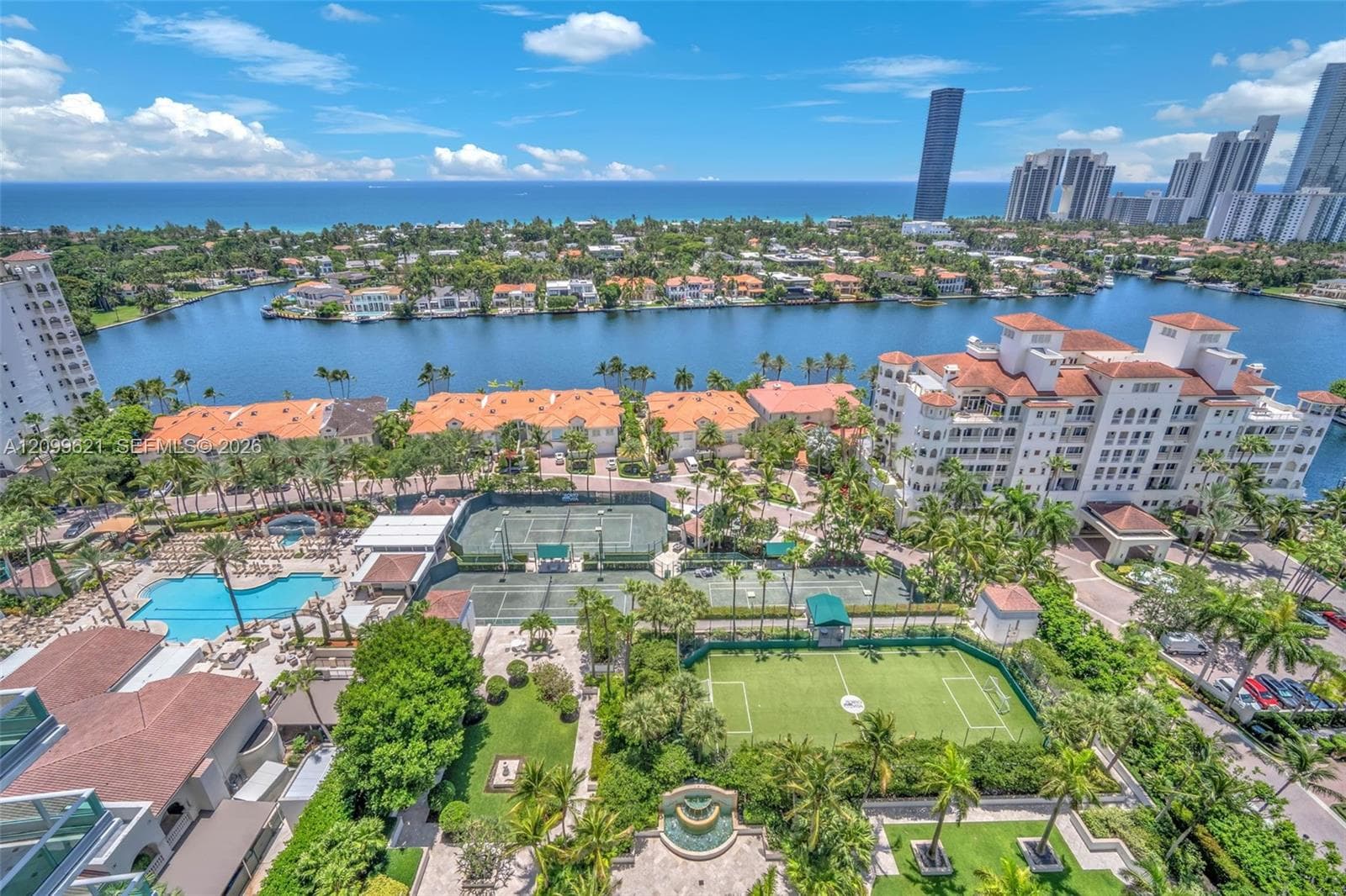 Porto Vita South · #2204 in Aventura - Photo 44