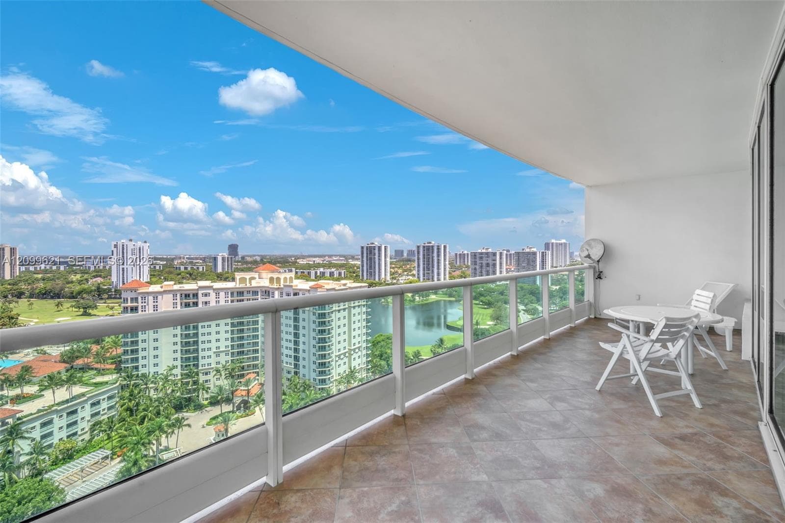 Porto Vita South · #2204 in Aventura - Photo 29
