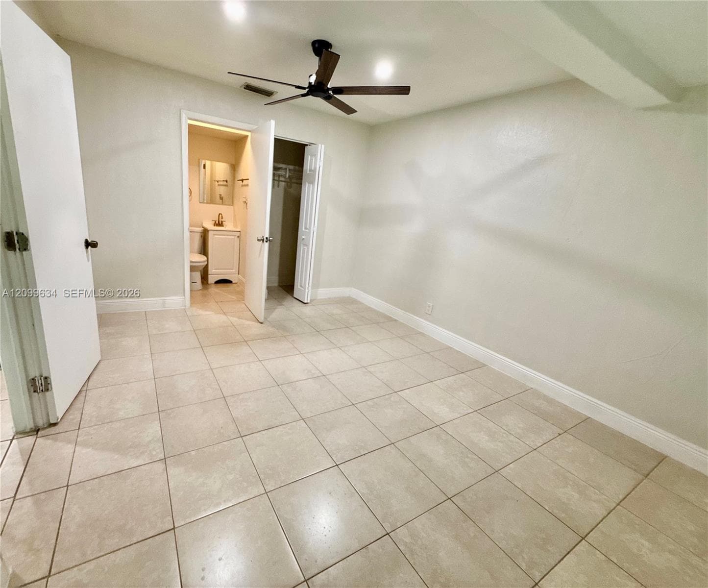 1002 S 28th Ave #0 photo 7