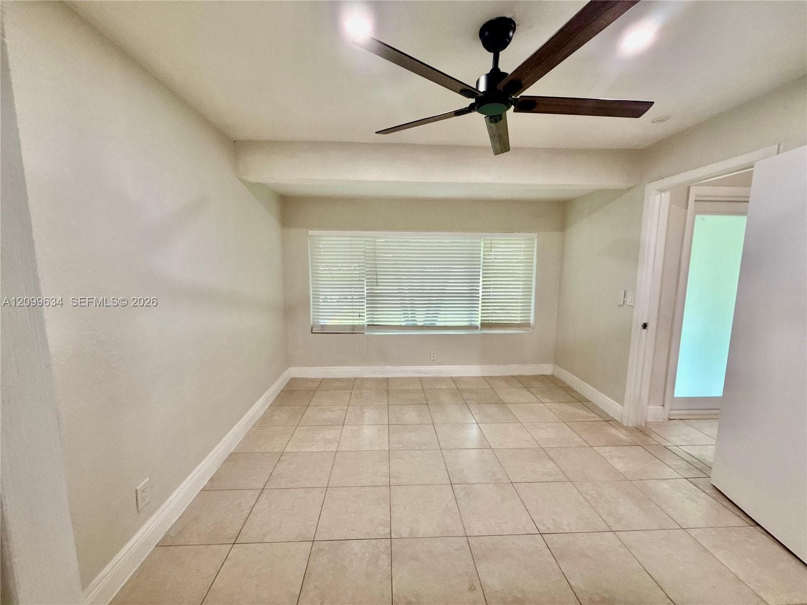 1002 S 28th Ave #0 photo 5