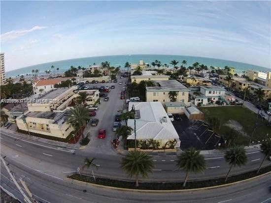 HOLLYWOOD BEACH SECOND AD · #2 in Hollywood - Photo 1
