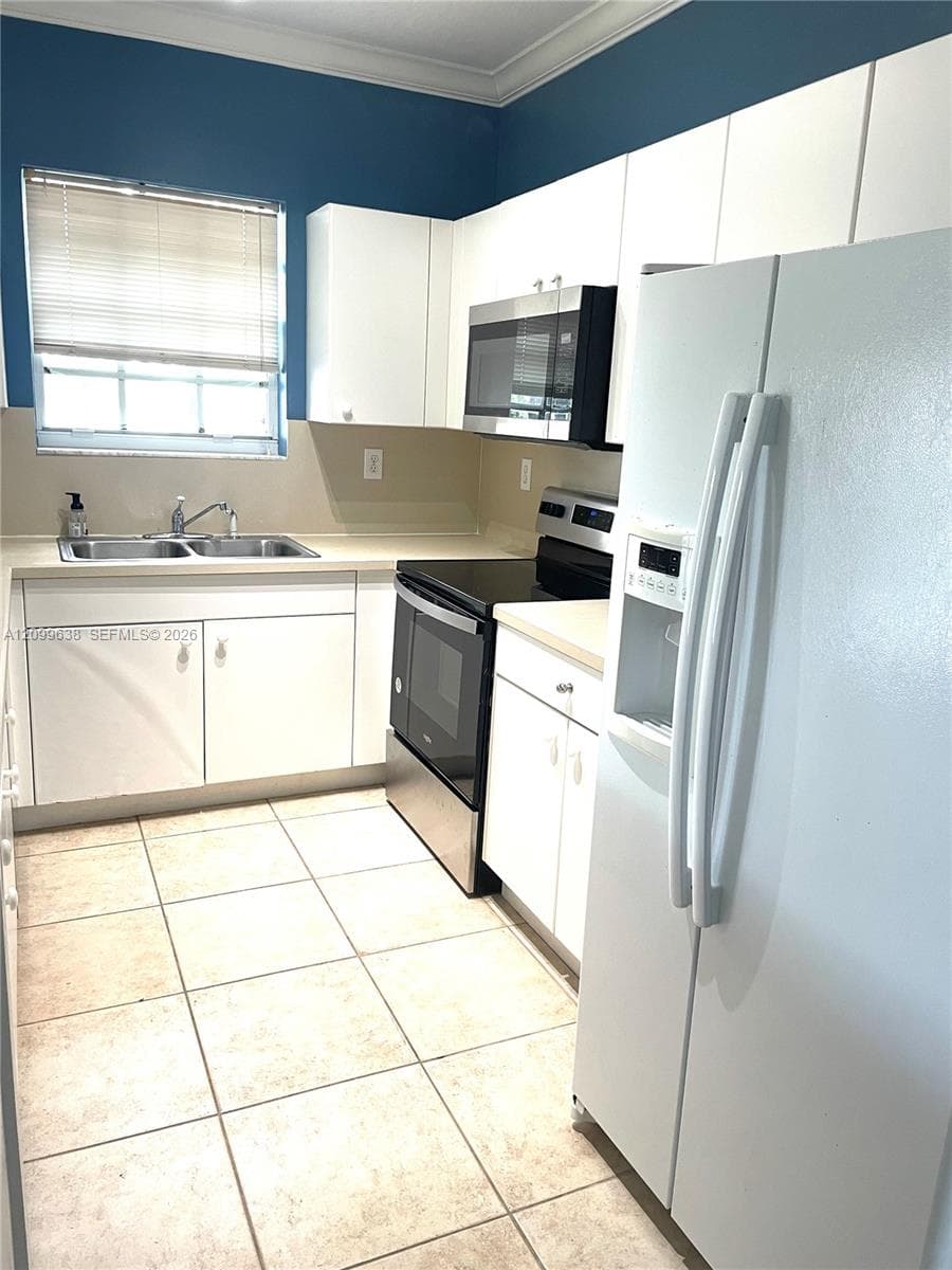 LAS BRISAS · #208 in Doral - Photo 4