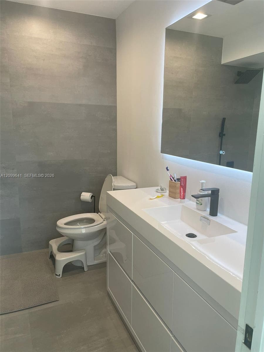 BEACH CLUB VILLAS CONDO · #39 in North Miami Beach - Photo 10