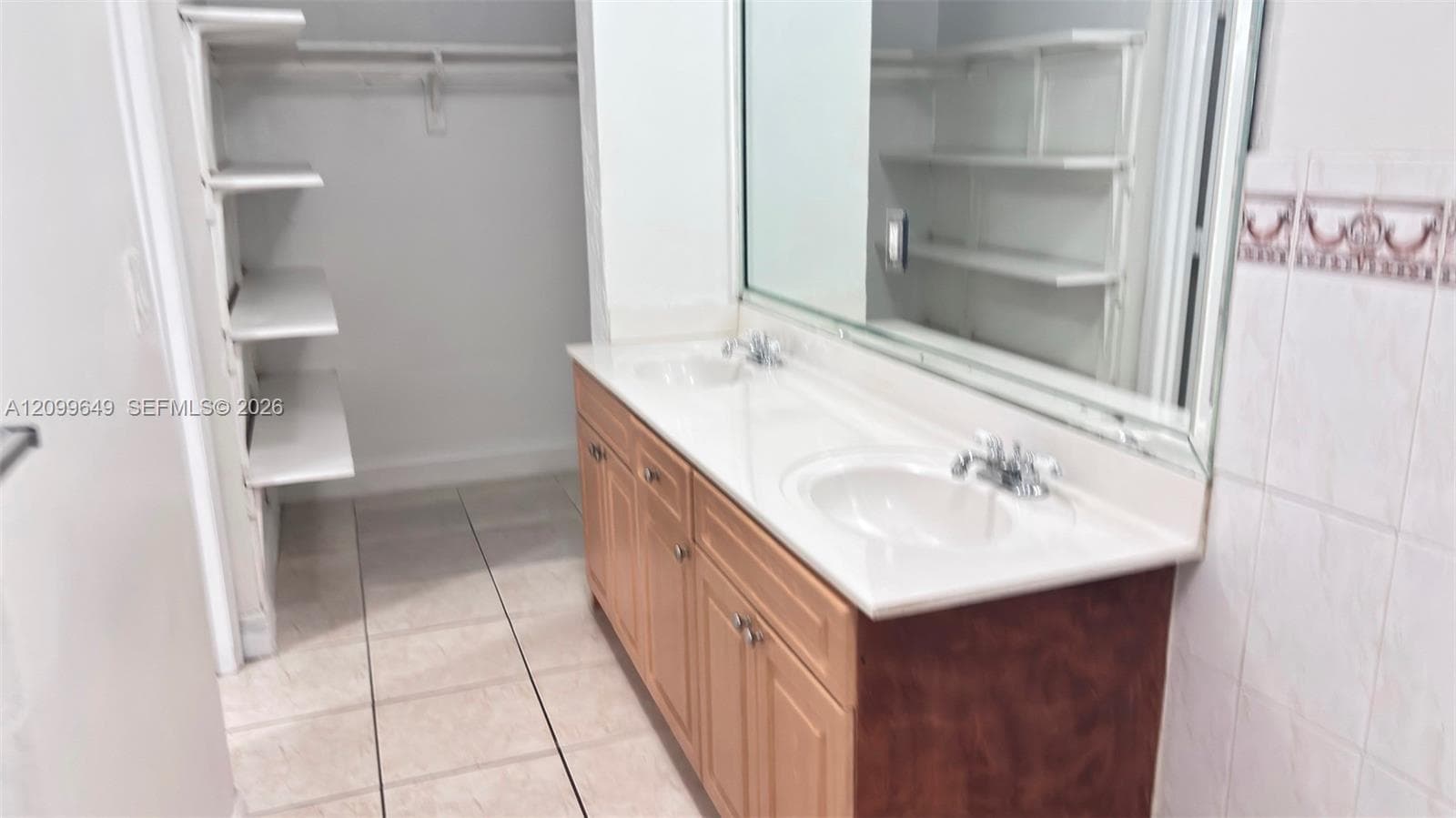 CASTLE APTS CONDO · #406 in Miami - Photo 6