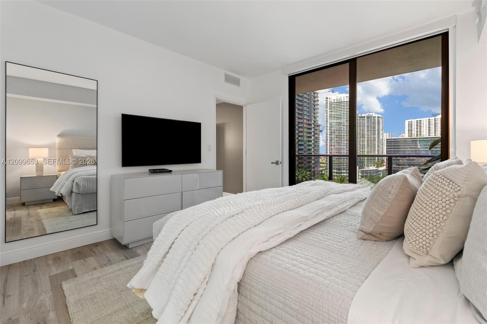 Brickell Heights East · #1708 in Miami - Photo 8