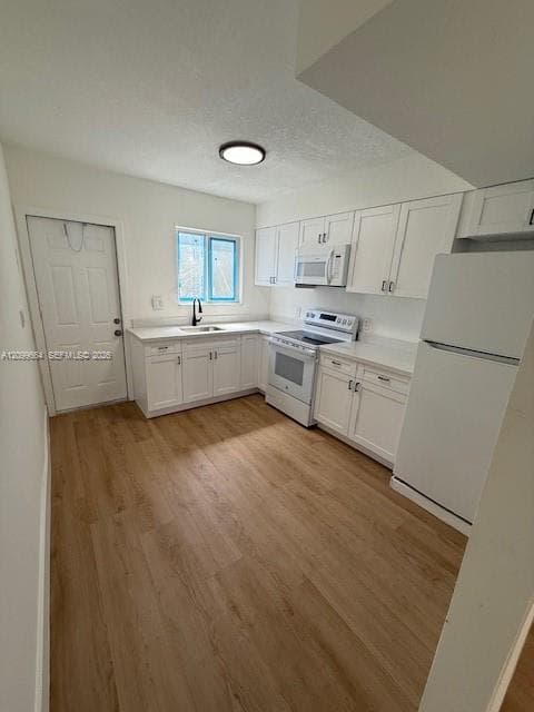 1123 N 17th Ct #1 photo 2