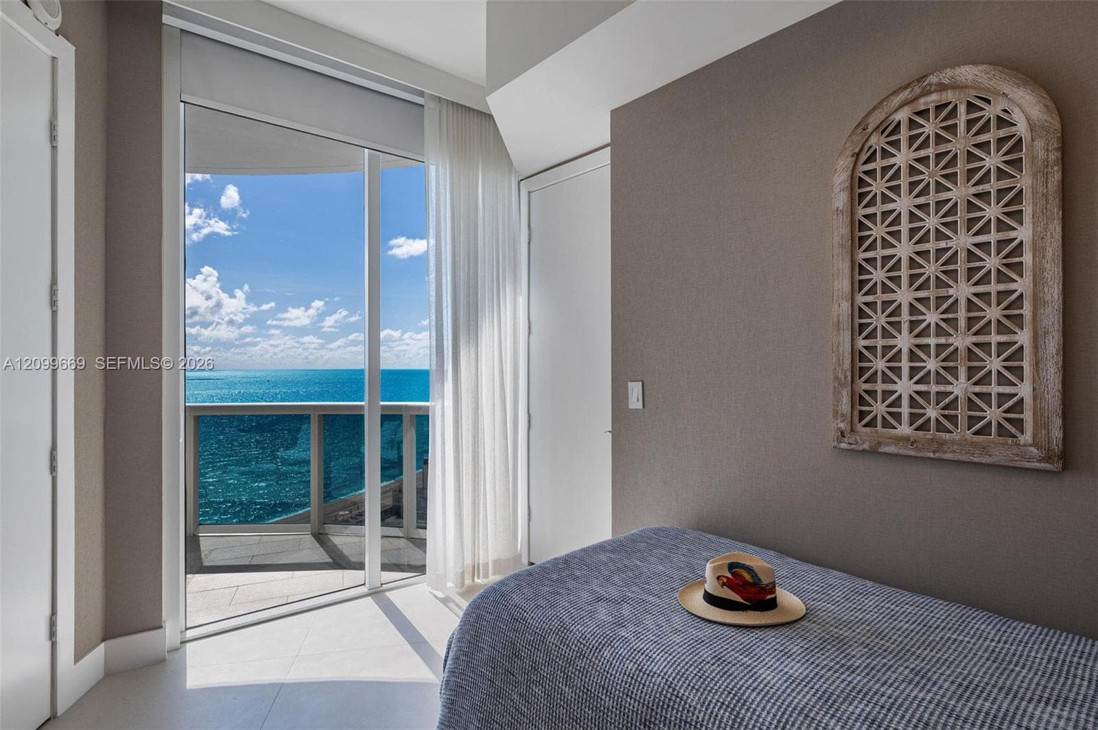 Trump Tower I · #1007 in Sunny Isles Beach - Photo 28