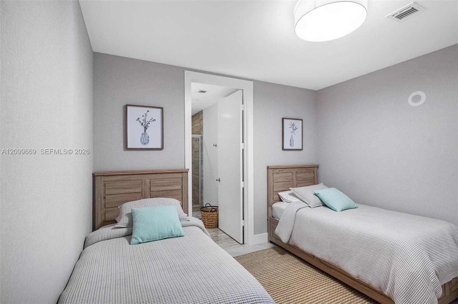 Trump Tower I · #1007 in Sunny Isles Beach - Photo 24