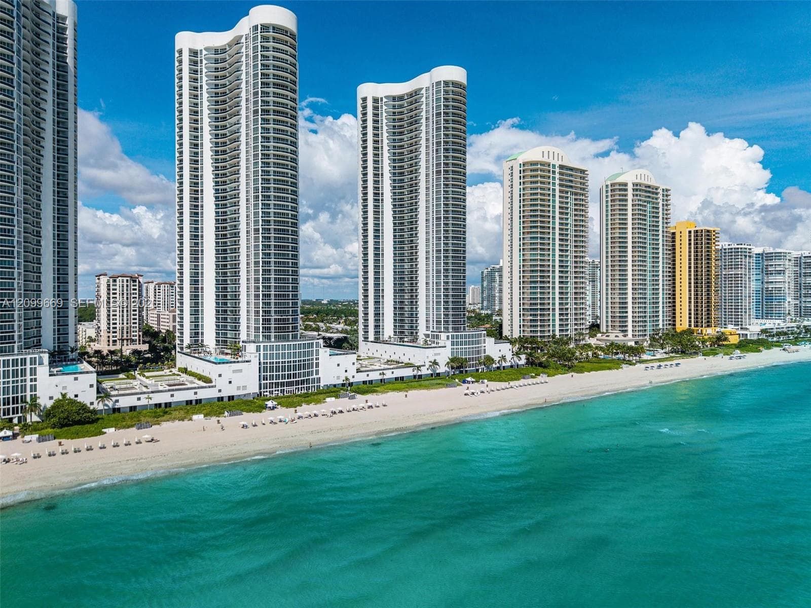 Trump Tower I · #1007 in Sunny Isles Beach - Photo 29