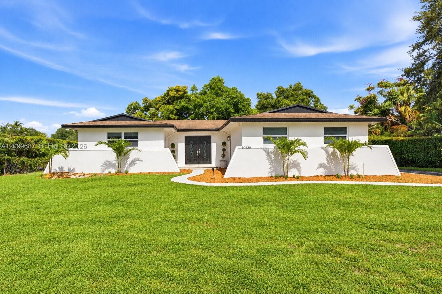 10830 SW 79th Ave photo 1