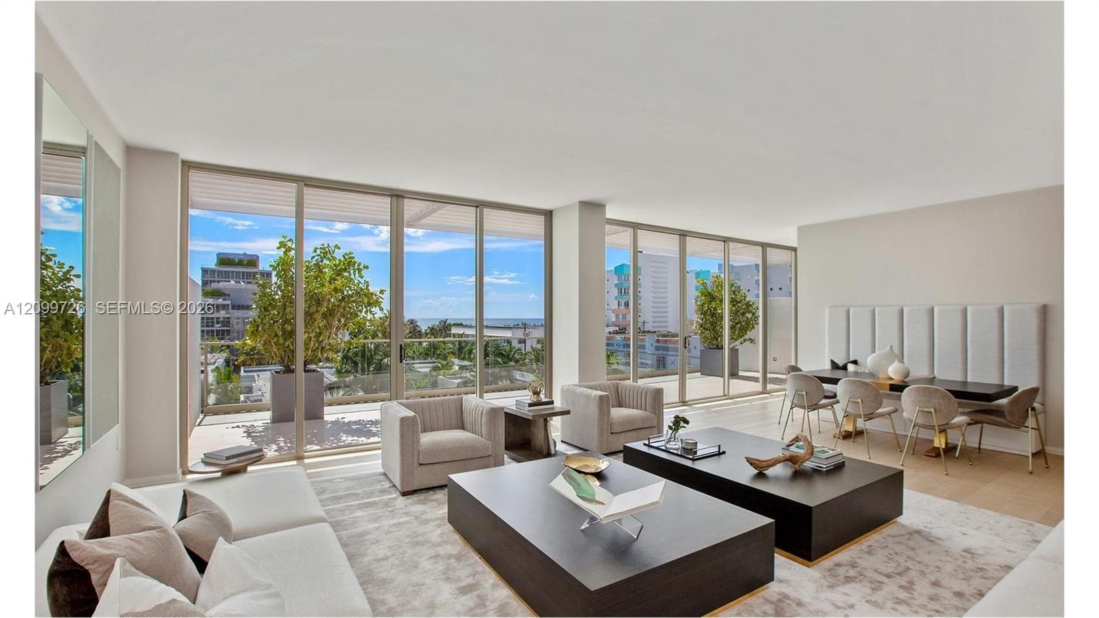 Three Hundred Collins · #PH2 in Miami Beach - Photo 1