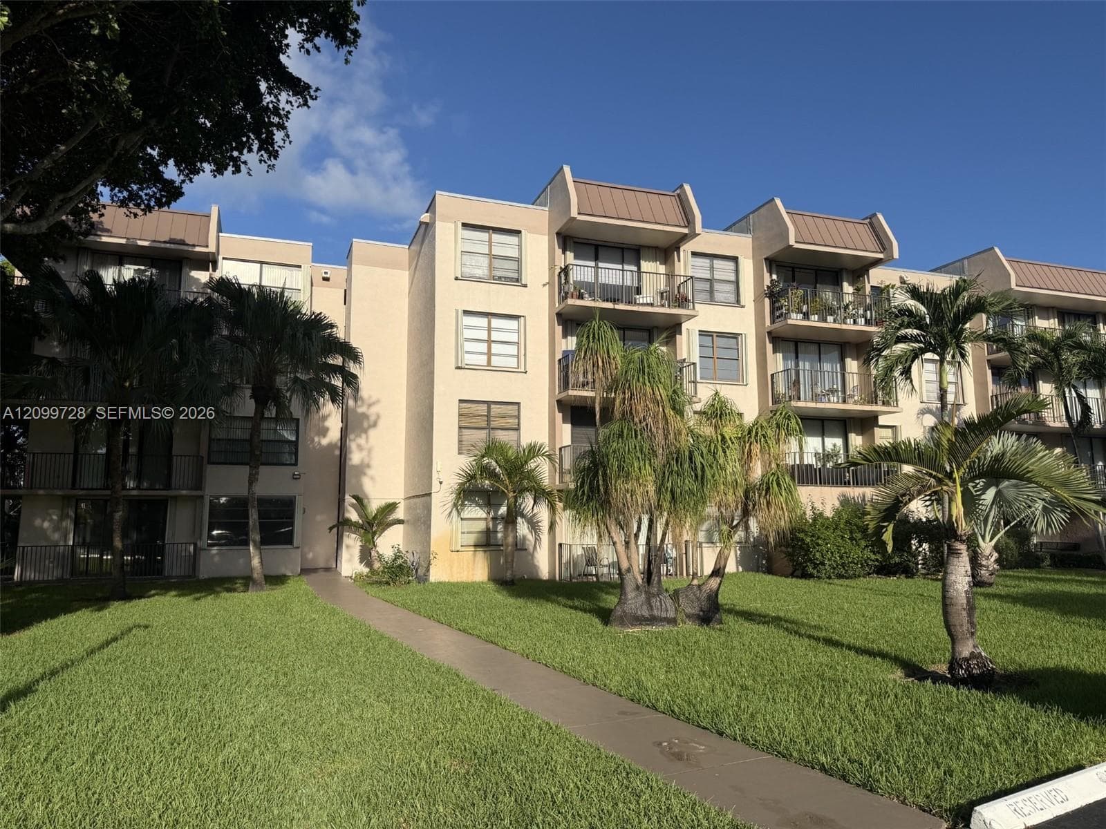 BRIARWINDS CONDOMINIUM · #A411 in Miami - Photo 21