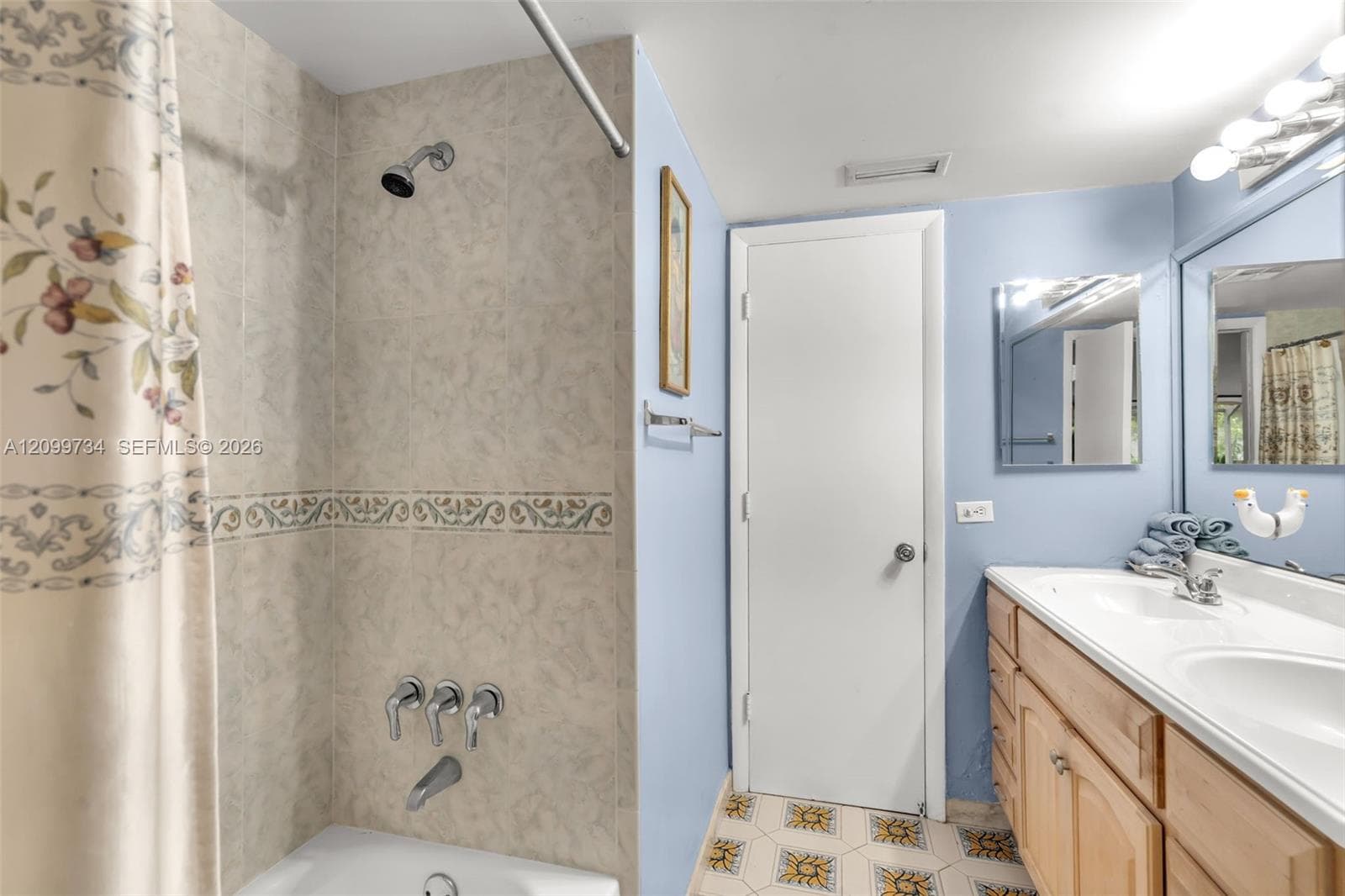 7200 S Miami Lakeway S photo 26
