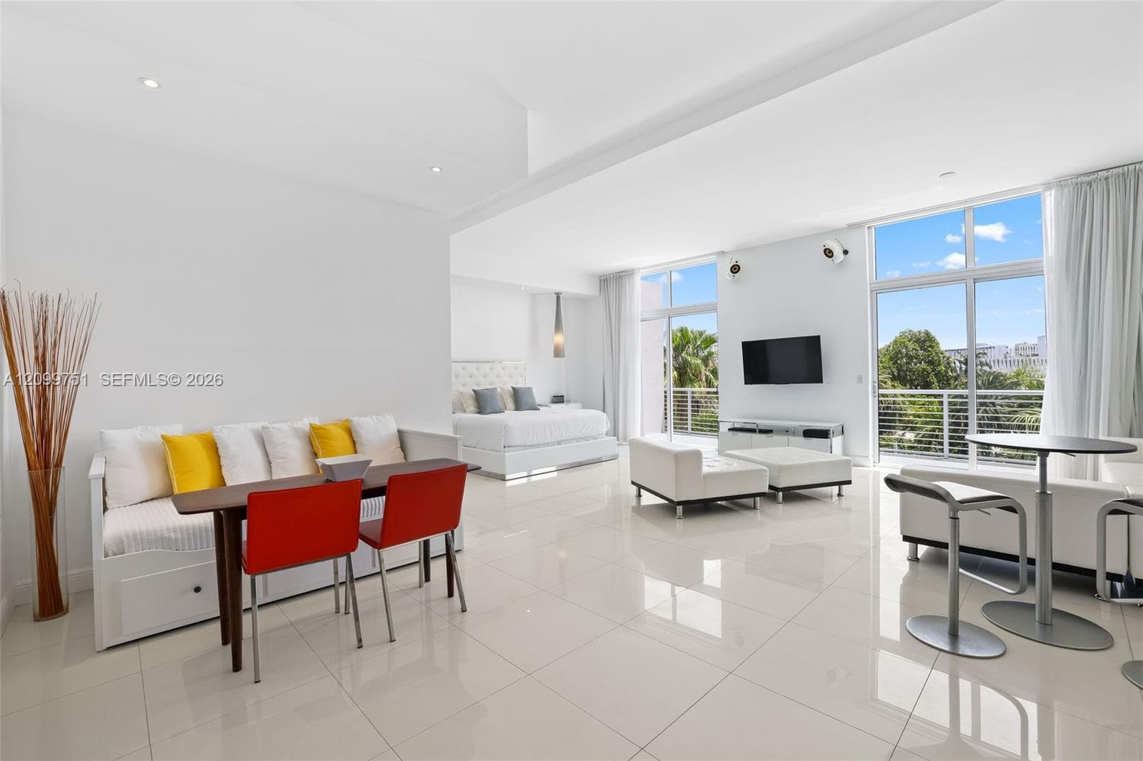THE MERIDIAN CONDO · #506 in Miami Beach - Photo 2