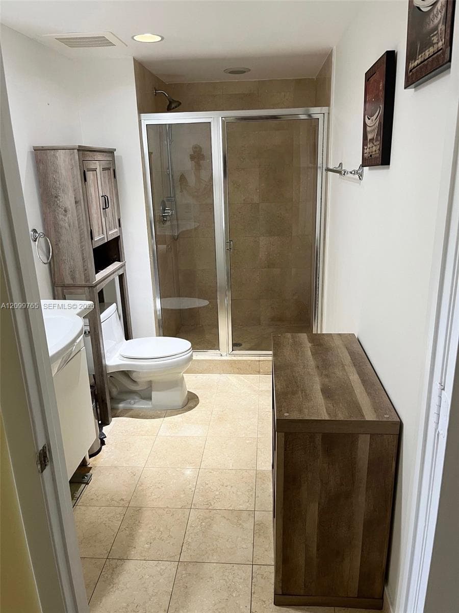 Beach Club · #3705 in Hallandale Beach - Photo 4