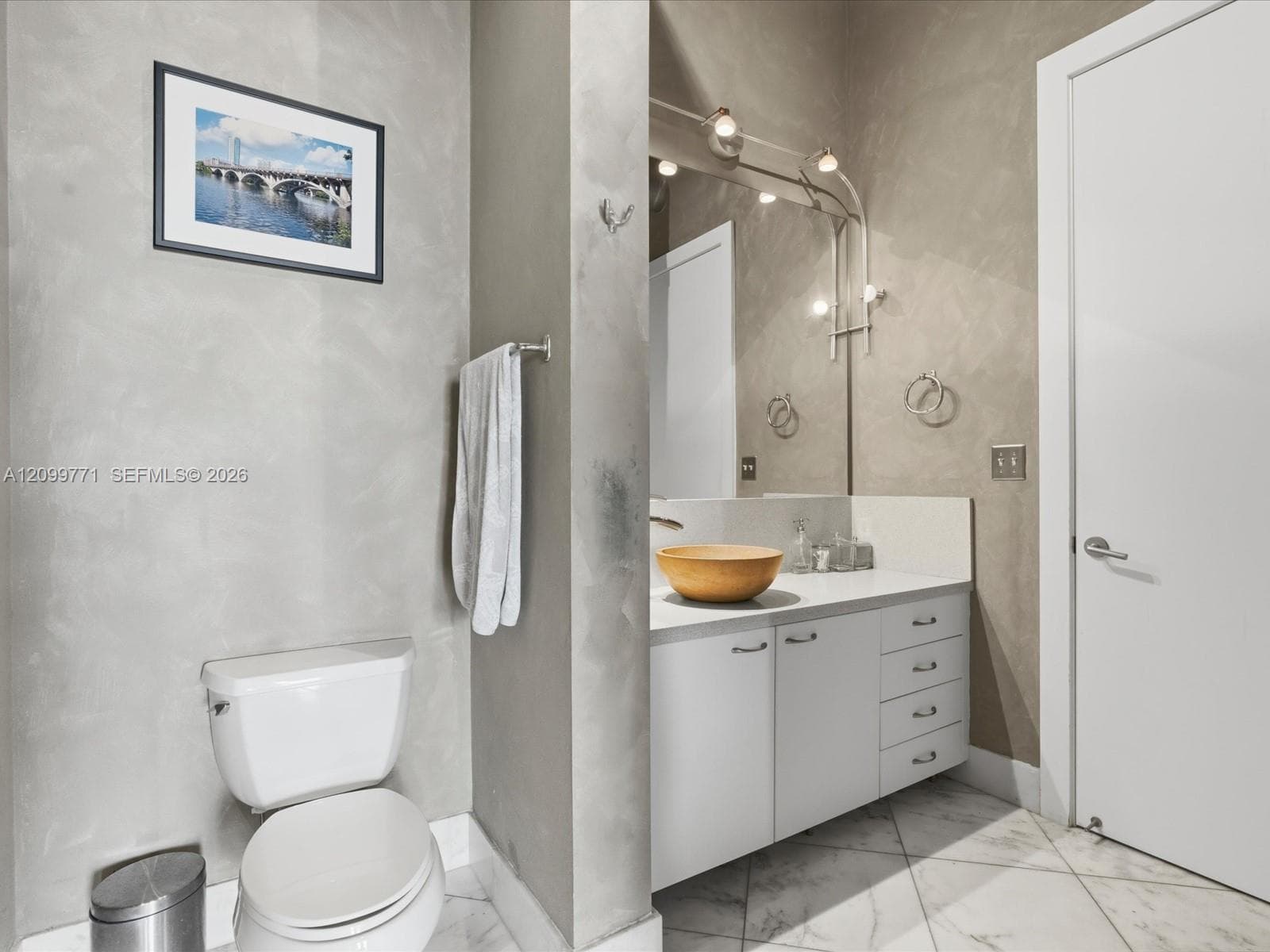 MILL CONDO · #604 in Fort Lauderdale - Photo 9