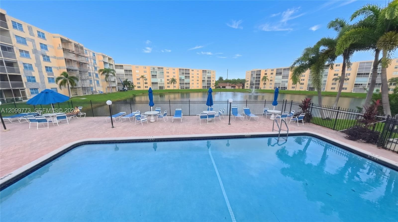 Meadowbrook Lakes Bldg F · #209 in Dania Beach - Photo 17