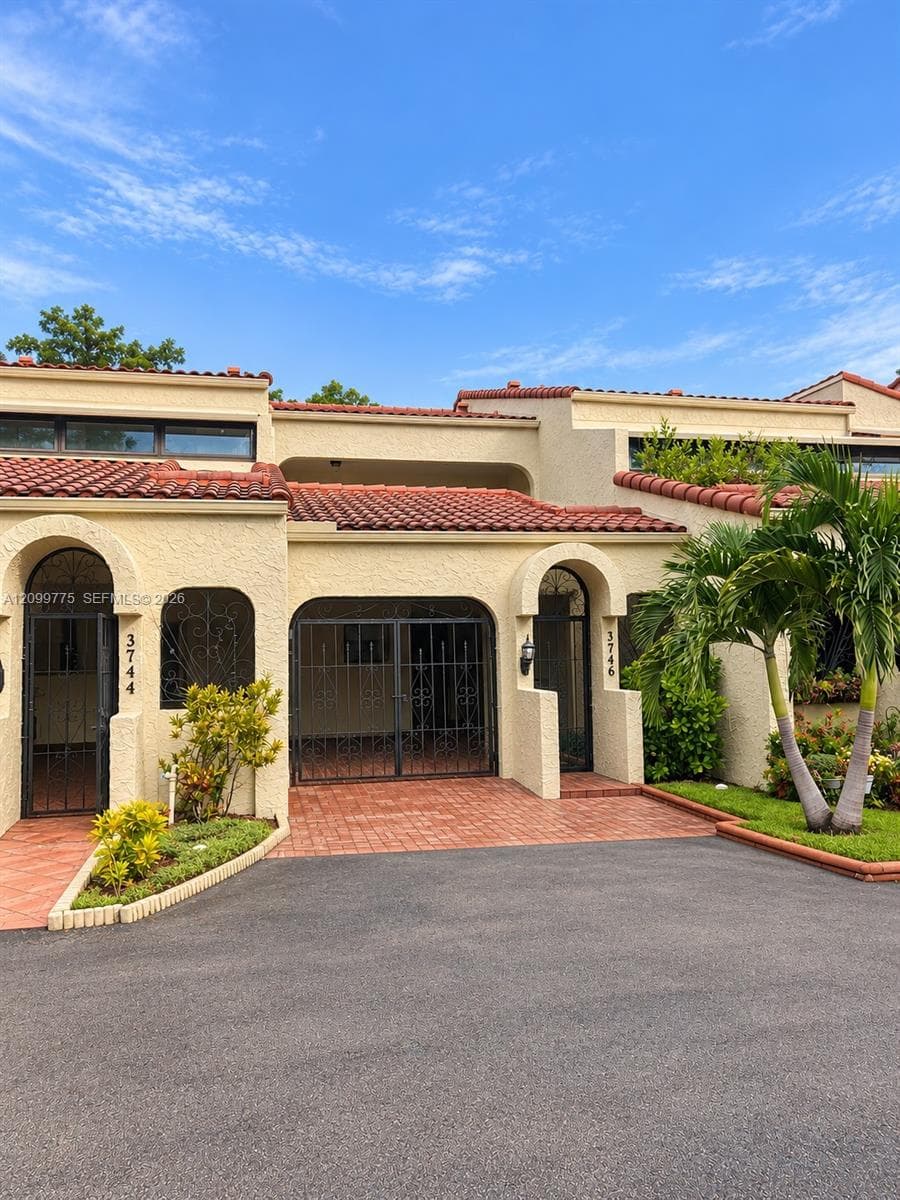 COSTA DEL SOL CONDO · #14S1 in Doral - Photo 2