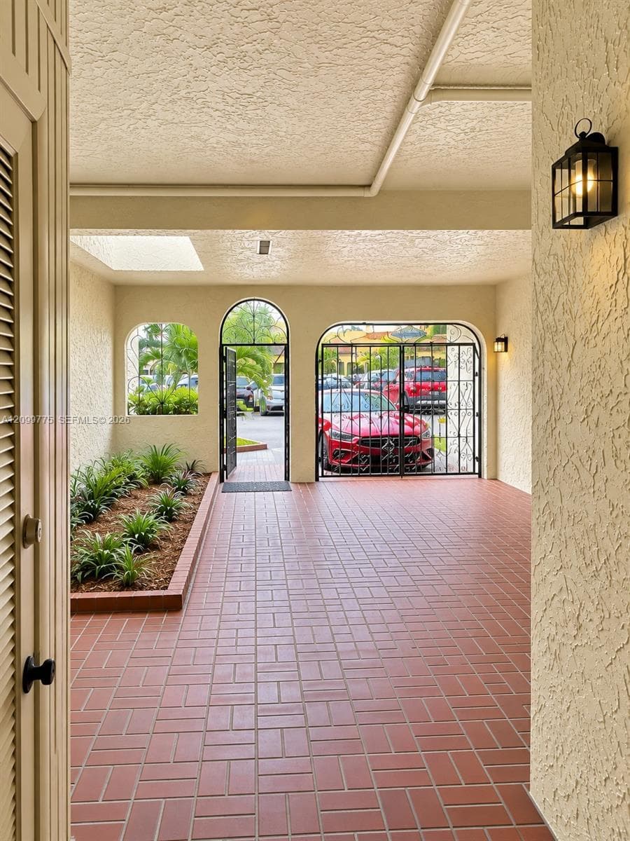 COSTA DEL SOL CONDO · #14S1 in Doral - Photo 6