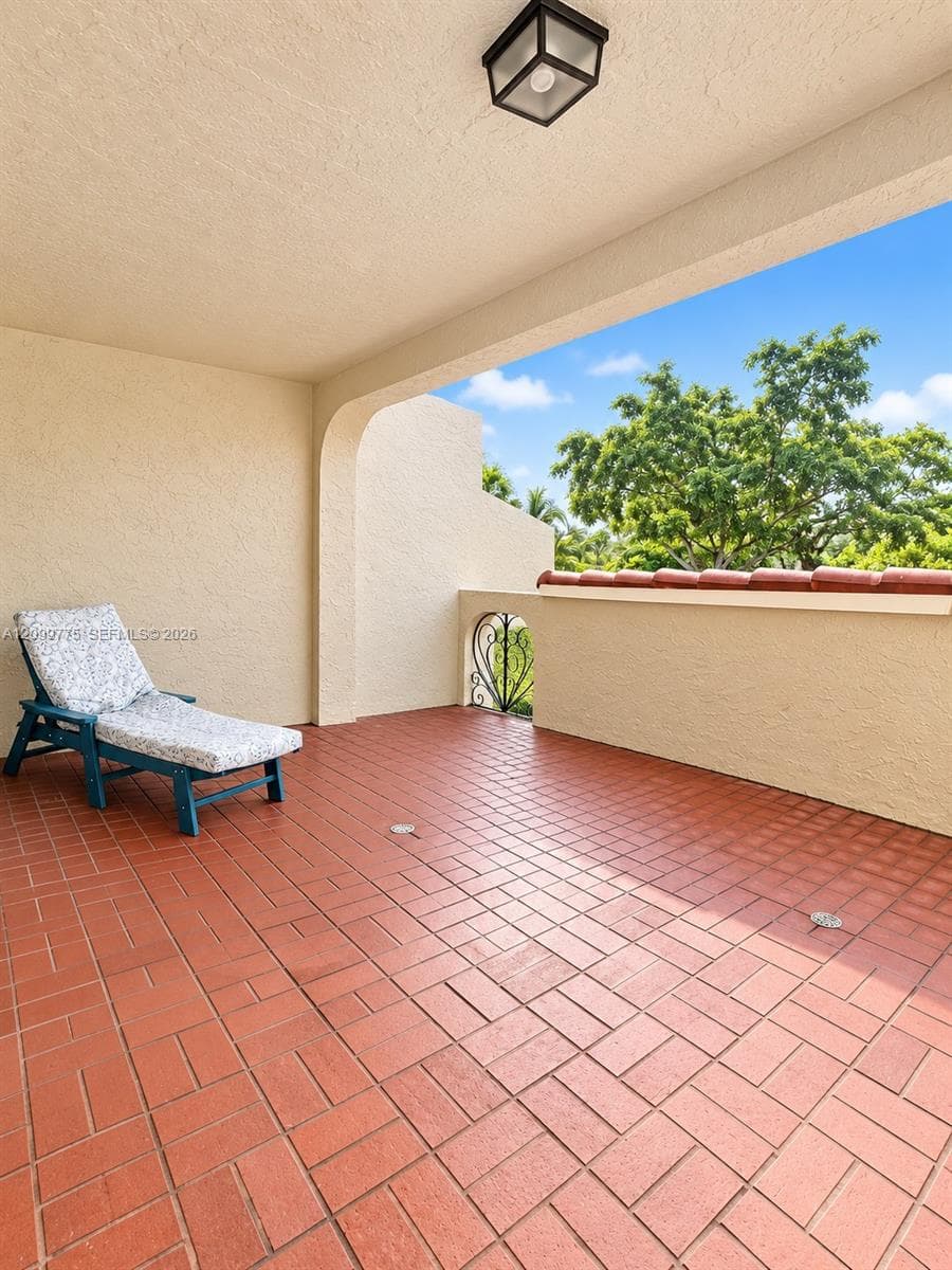 COSTA DEL SOL CONDO · #14S1 in Doral - Photo 36