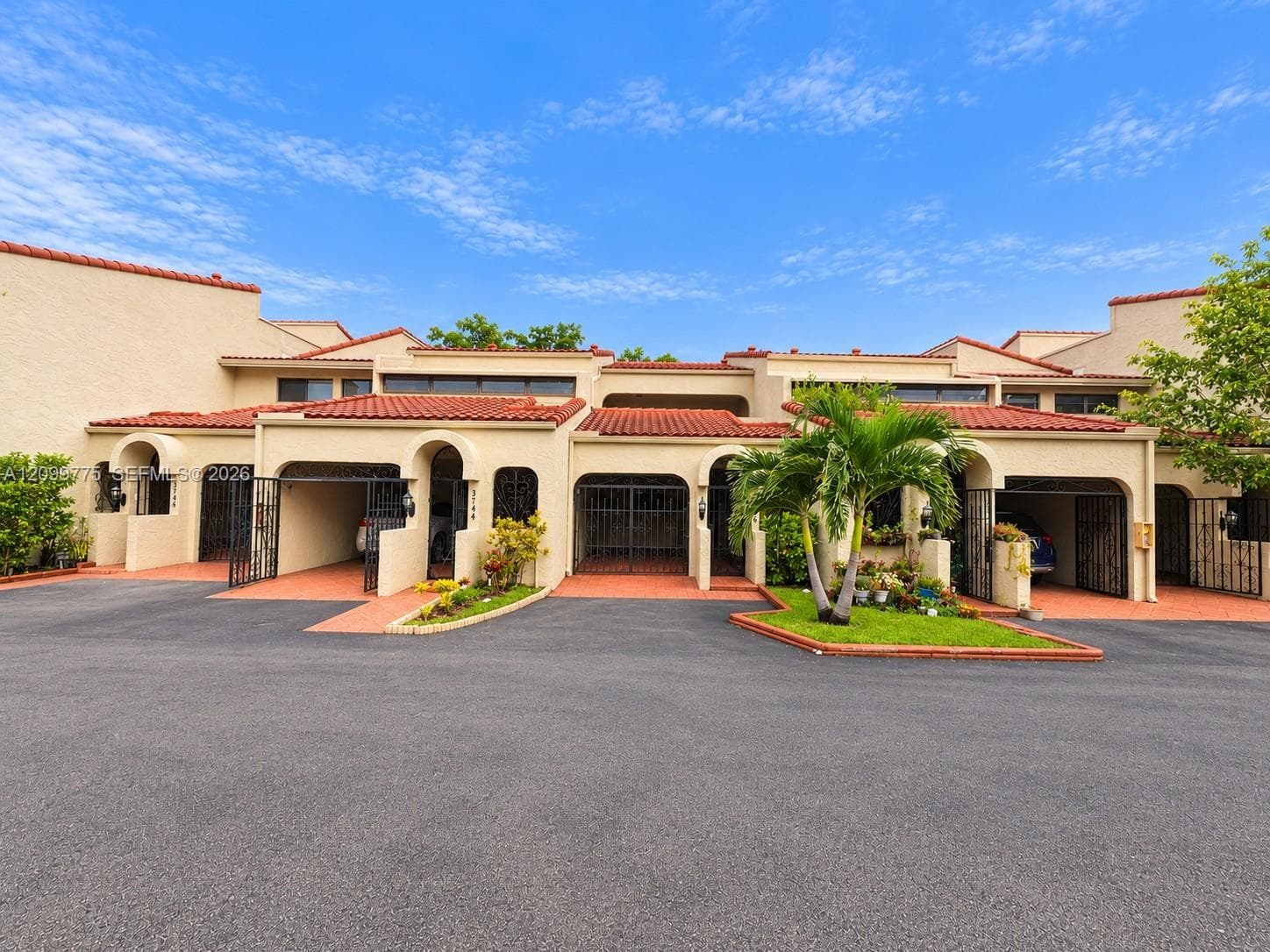COSTA DEL SOL CONDO · #14S1 in Doral - Photo 1