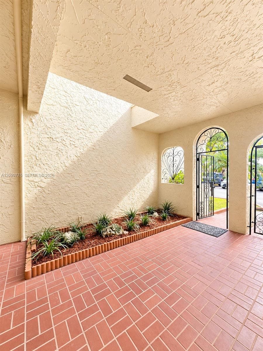 COSTA DEL SOL CONDO · #14S1 in Doral - Photo 38