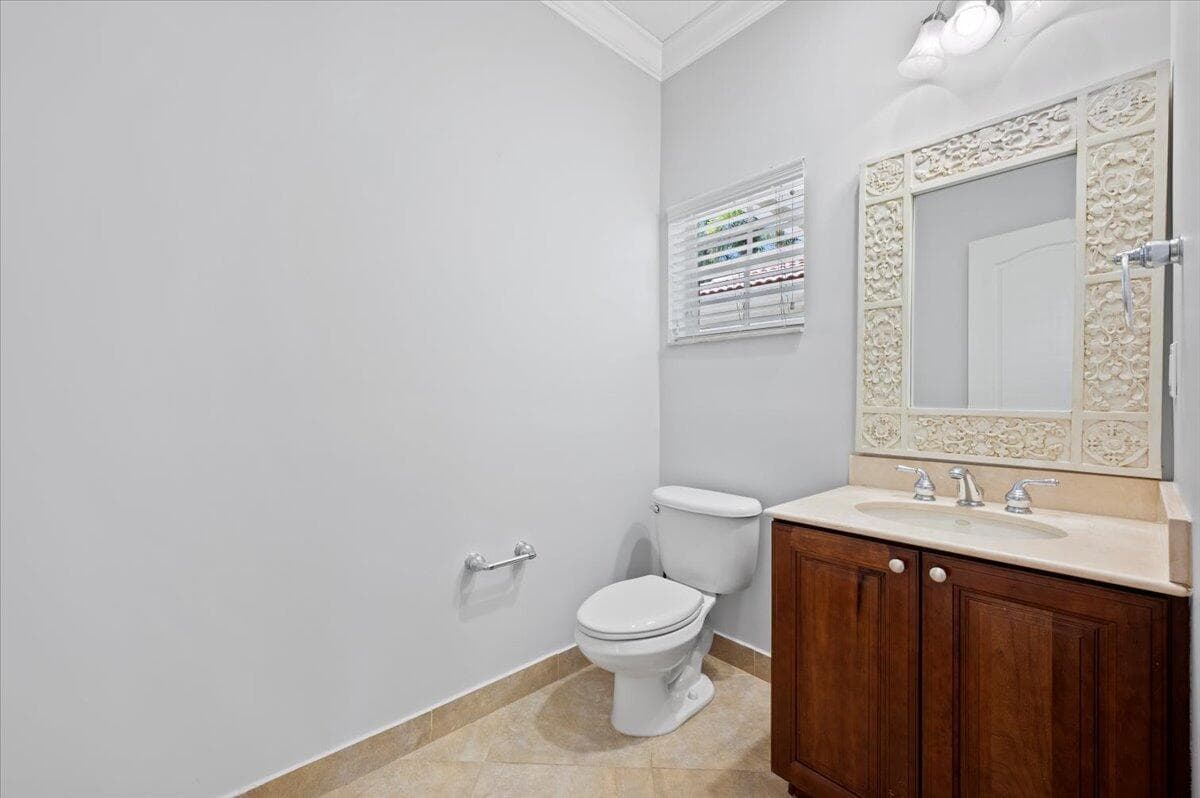 Powder Room / Half Bathroom