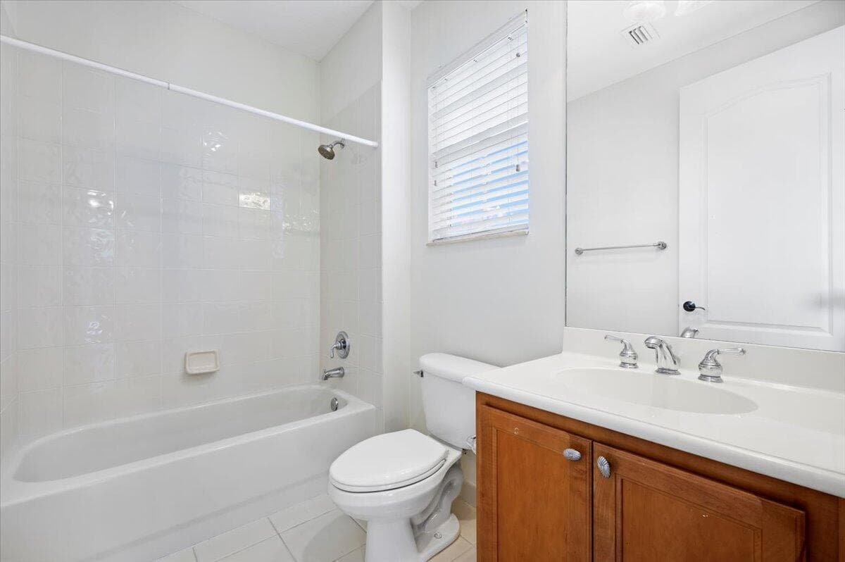 4th Bed Private Bathroom