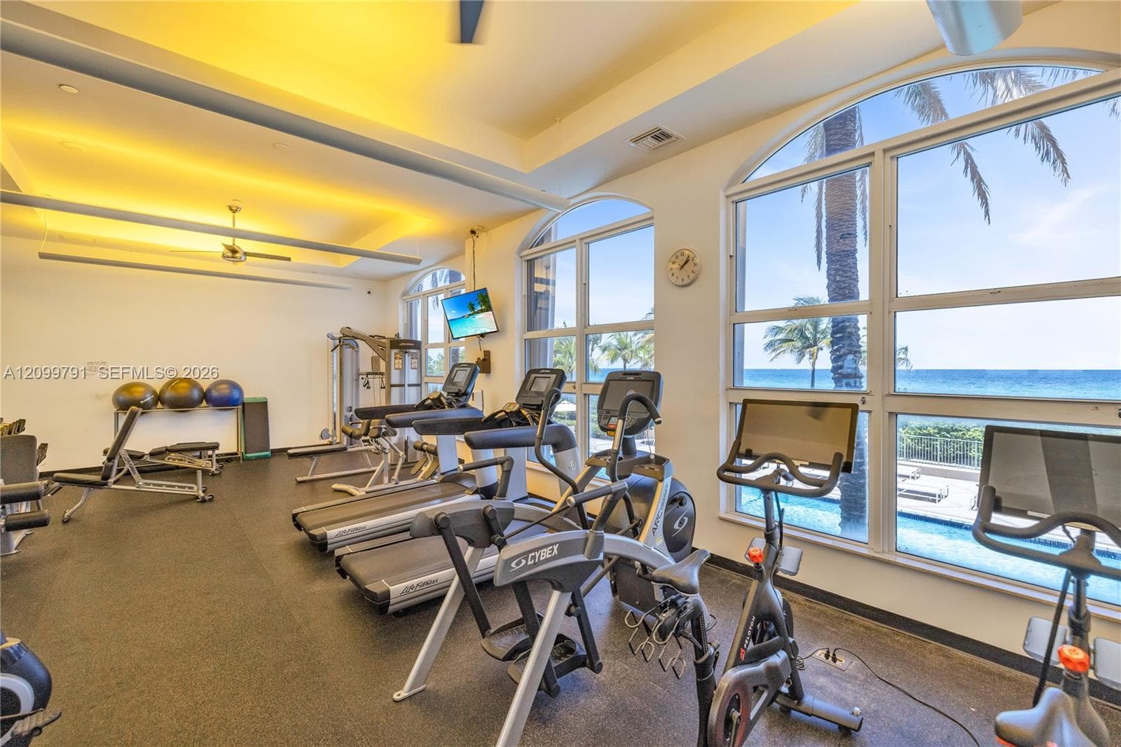2080 OCEAN DRIVE CONDO · #1509 in Hallandale Beach - Photo 32