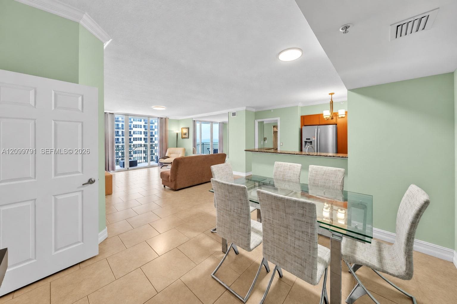 2080 OCEAN DRIVE CONDO · #1509 in Hallandale Beach - Photo 4