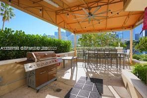 Courvoisier Courts · #1101 in Miami - Photo 33