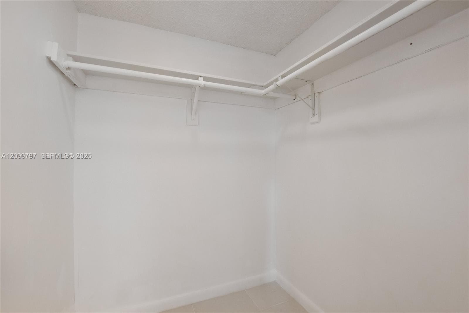 PRESIDENTIAL GOLFVIEW CON · #401 in West Palm Beach - Photo 26