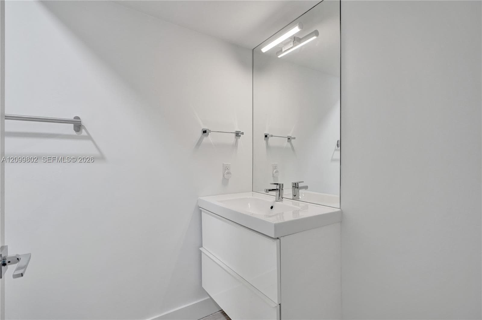 ADMIRALS PORT CONDO WEST · #211E in Aventura - Photo 16