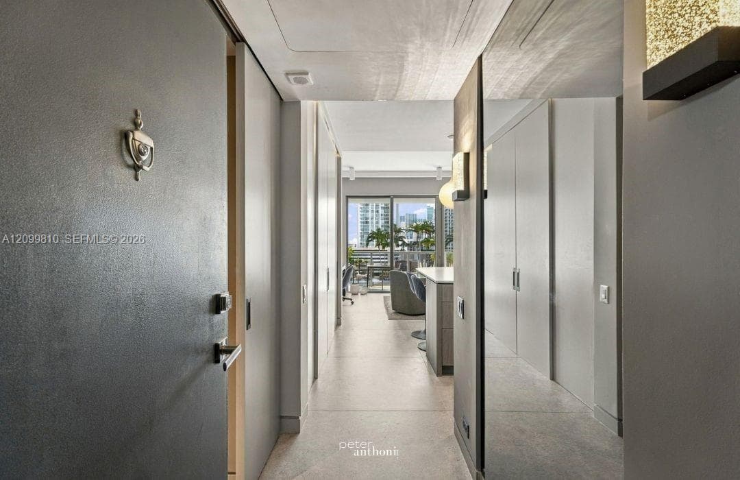 BAY PARK TOWERS CONDO · #1209 in Miami - Photo 2