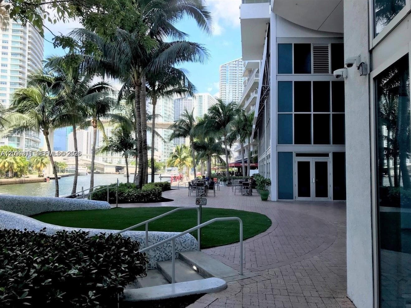 Latitude on the River · #1414 in Miami - Photo 26