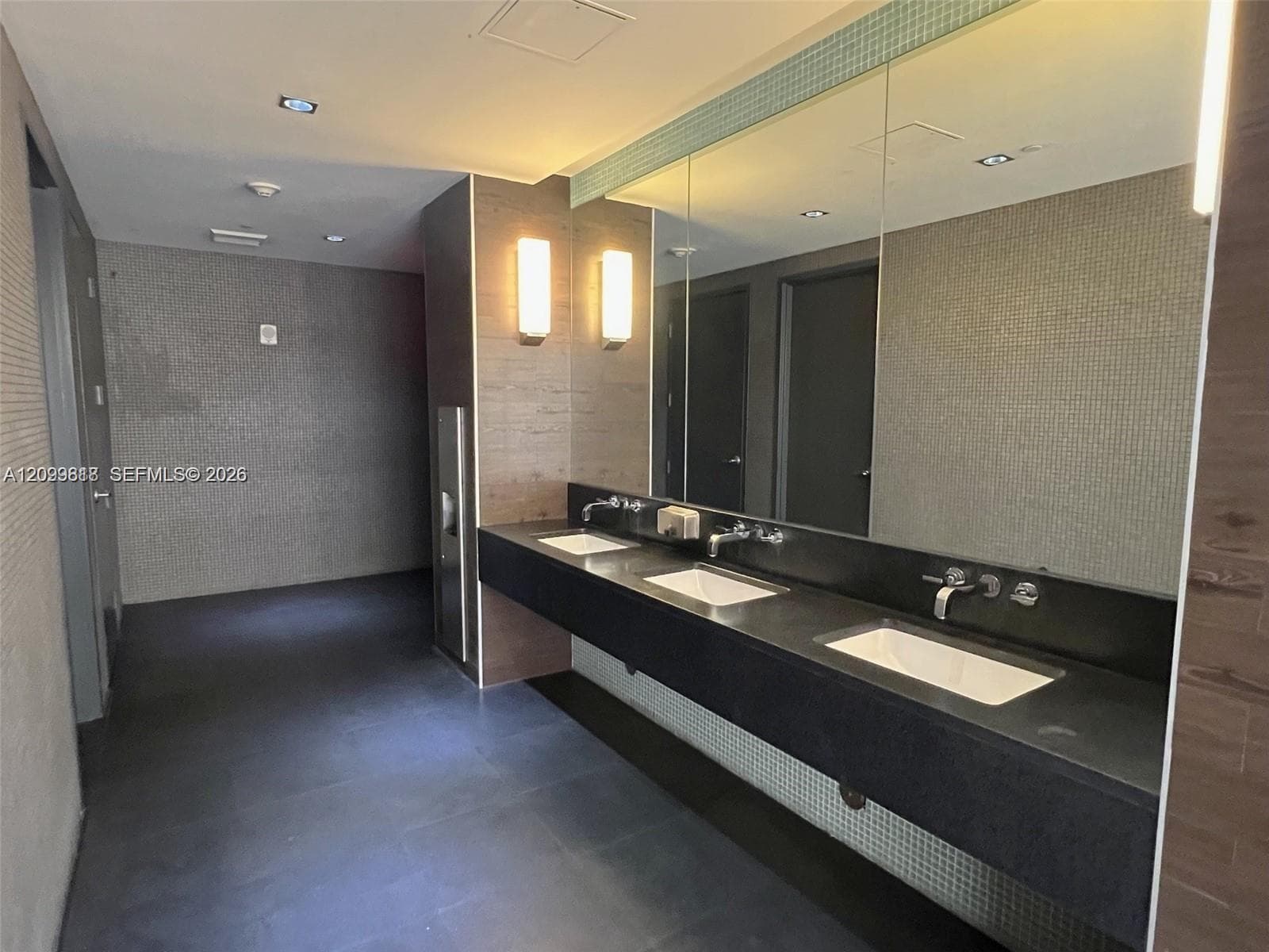 500 Brickell West · #2204 in Miami - Photo 15