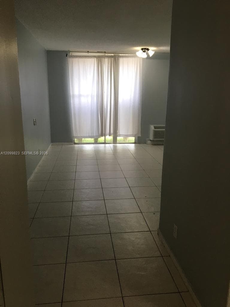GOLDEN GATE APARTMENTS CO · #104 in Miami - Photo 4
