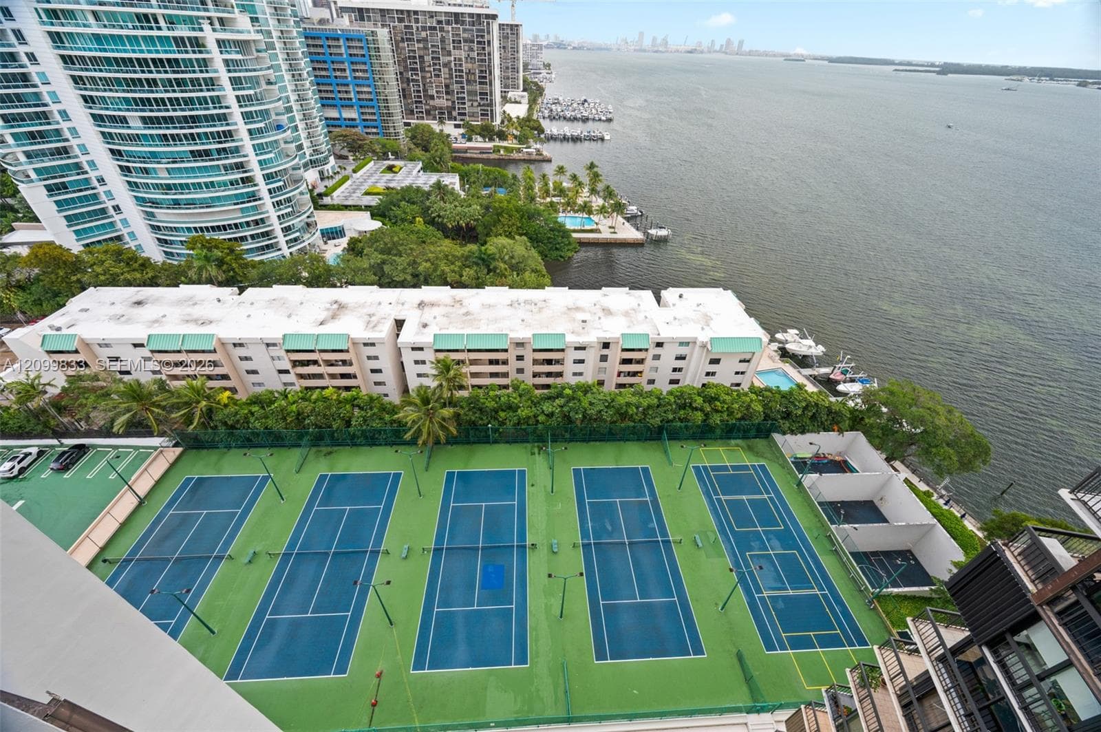 Brickell Bay Club · #1909 in Miami - Photo 23