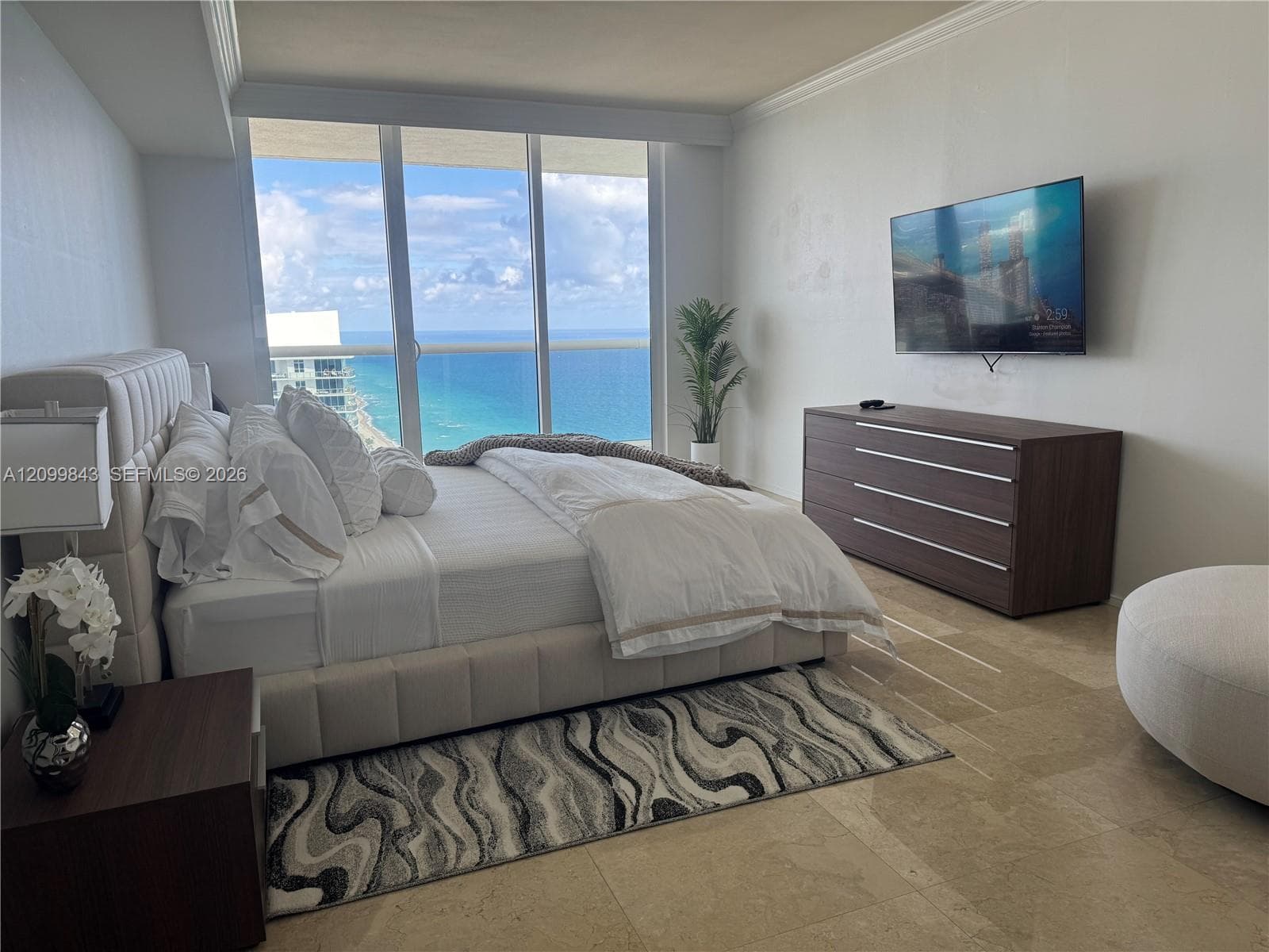 Beach Club Two · #5008 in Hallandale Beach - Photo 2