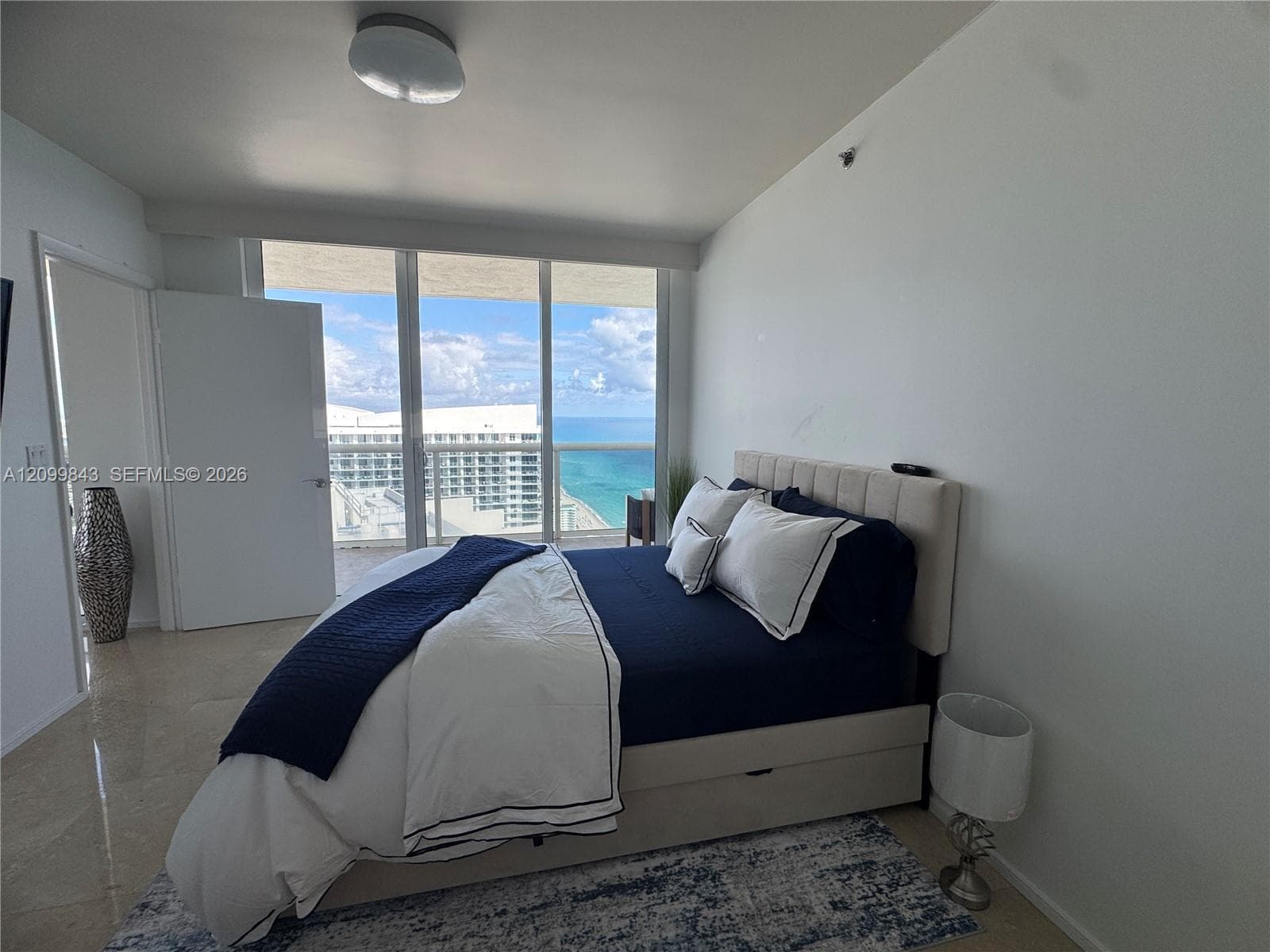 Beach Club Two · #5008 in Hallandale Beach - Photo 12