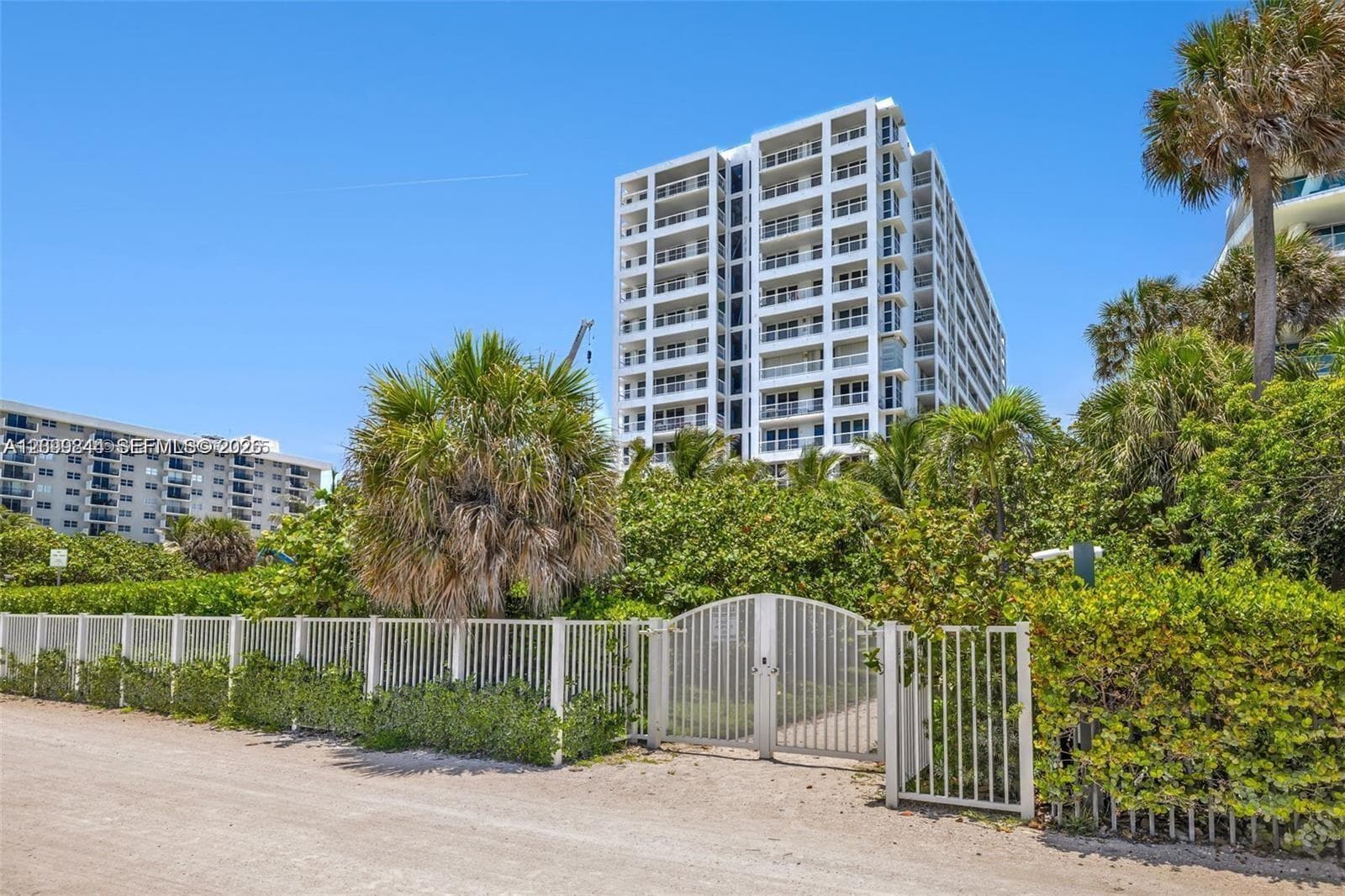 Marbella · #705 in Surfside - Photo 2