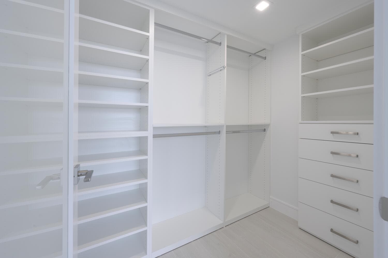525 S Flagler Dr Apt 14C West-large-020-