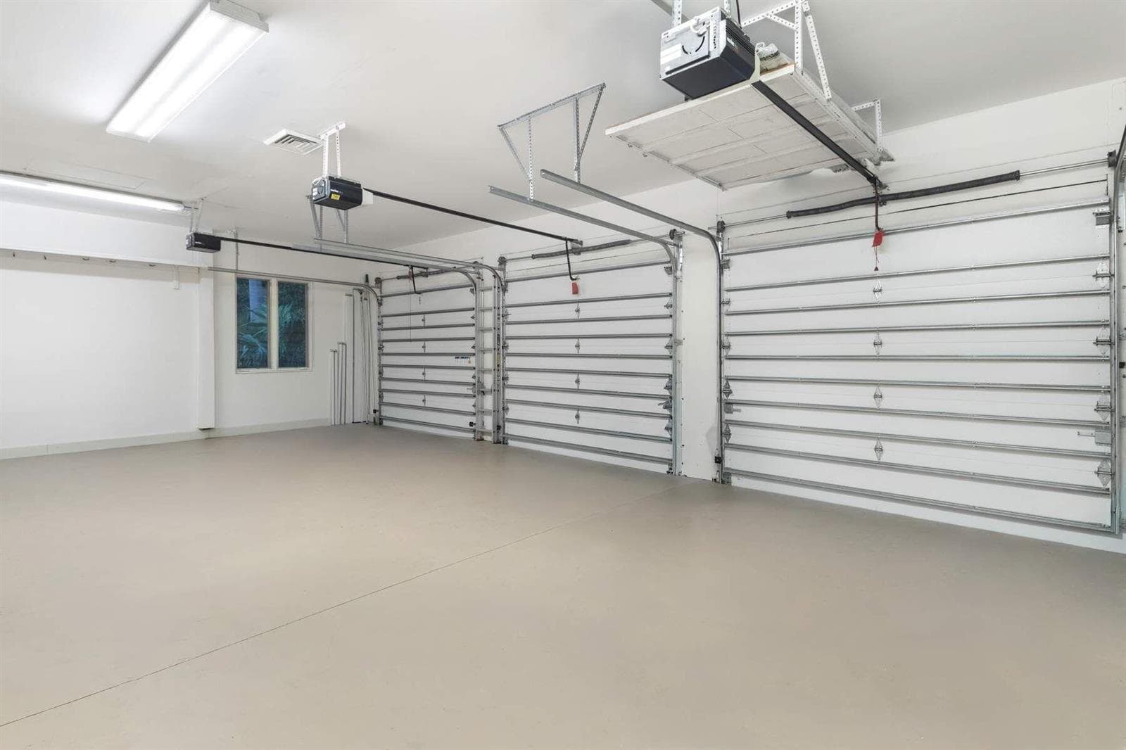 2999 N Ocean Boulevard - XV7TVM(68)