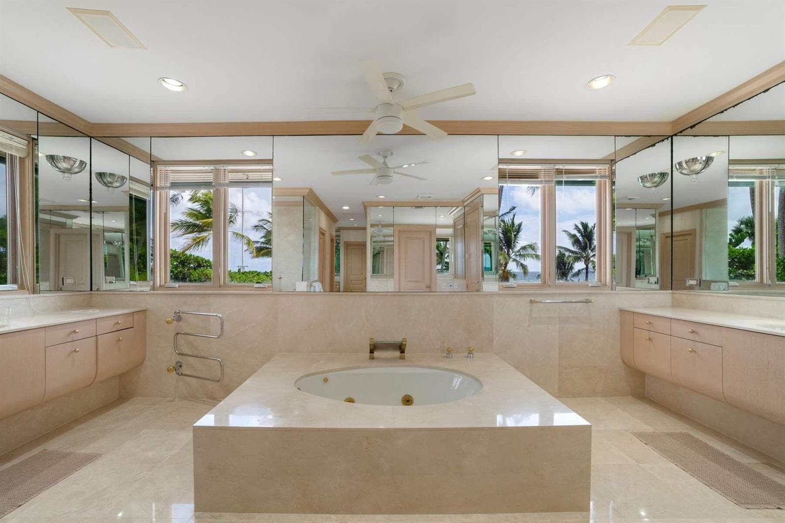 2999 N Ocean Boulevard - XV7TVM(57)