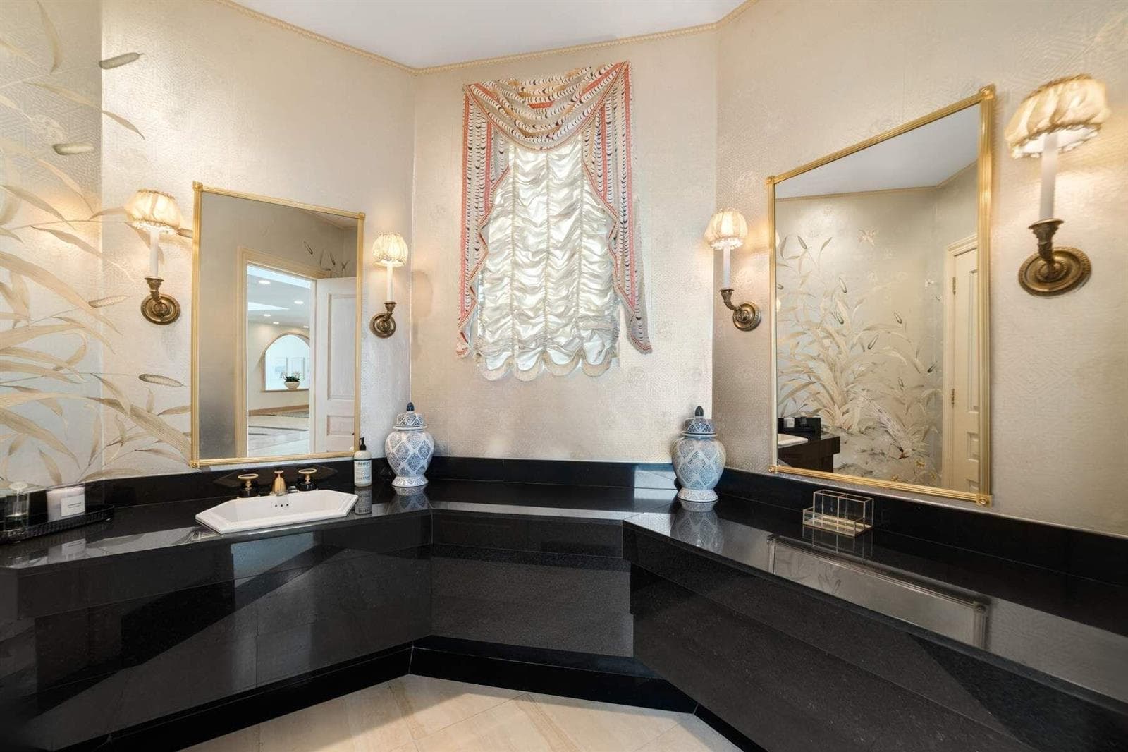 2999 N Ocean Boulevard - XV7TVM(67)