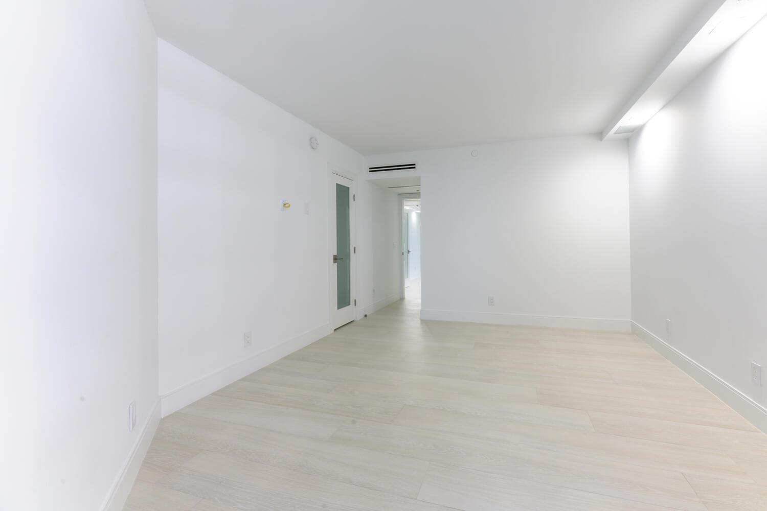 525 S Flagler Dr Unit 11a West-large-021