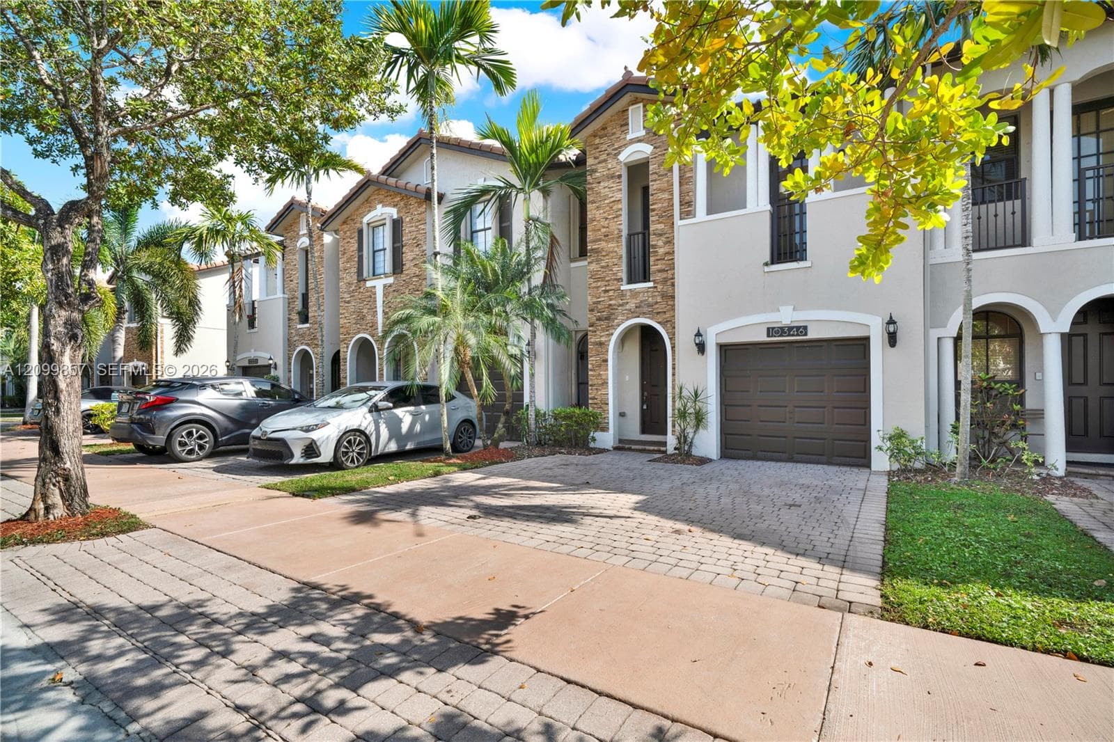 10346 NW 30th Ter #10346 photo 2